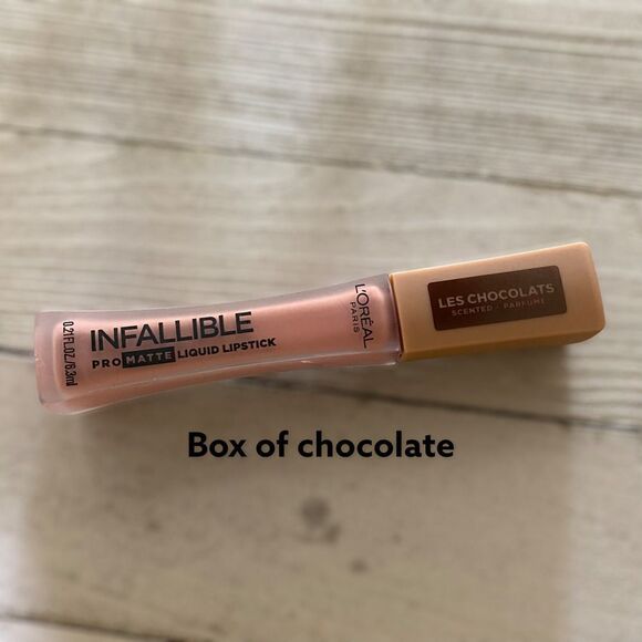 2 L'Oreal Infallible Pro Matte Lipstick in Assorted Shades Les Chocolate - Picture 3 of 4